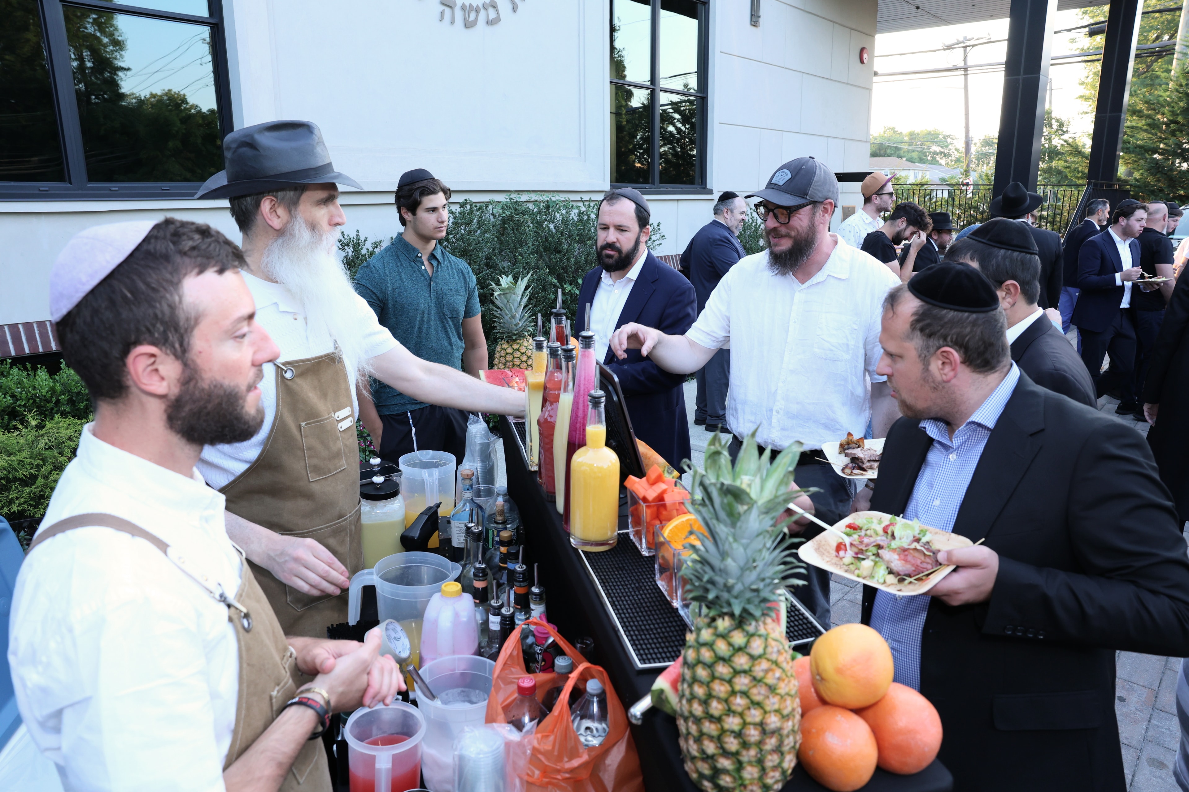 Bar L'Chaim cocktail bar scene at the 11th Annual Arizal Siyum & BBQ Dinner 2026
